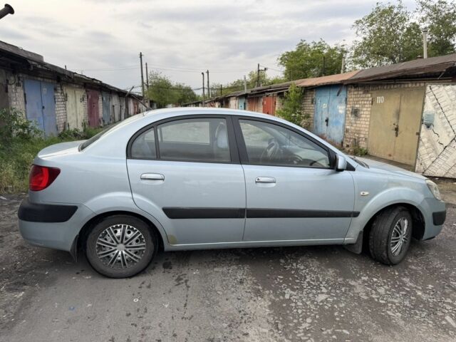 Сірий Кіа Ріо, об'ємом двигуна 0 л та пробігом 38 тис. км за 3300 $, фото 1 на Automoto.ua