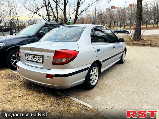 Серый Киа Рио, объемом двигателя 1.4 л и пробегом 300 тыс. км за 2300 $, фото 3 на Automoto.ua
