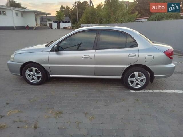 Серый Киа Рио, объемом двигателя 1.34 л и пробегом 299 тыс. км за 2200 $, фото 5 на Automoto.ua