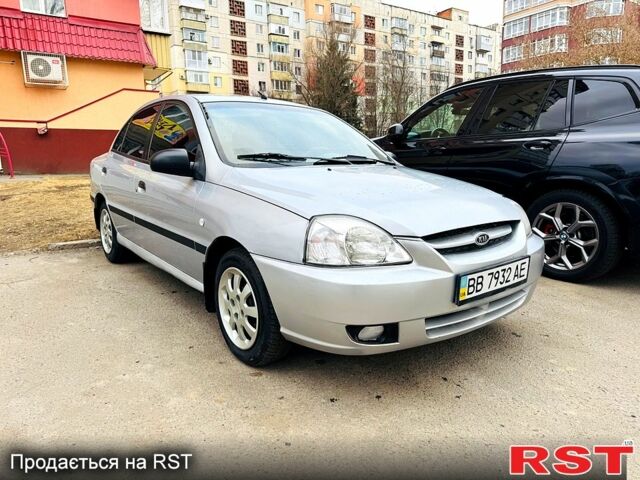 Серый Киа Рио, объемом двигателя 1.4 л и пробегом 300 тыс. км за 2300 $, фото 2 на Automoto.ua