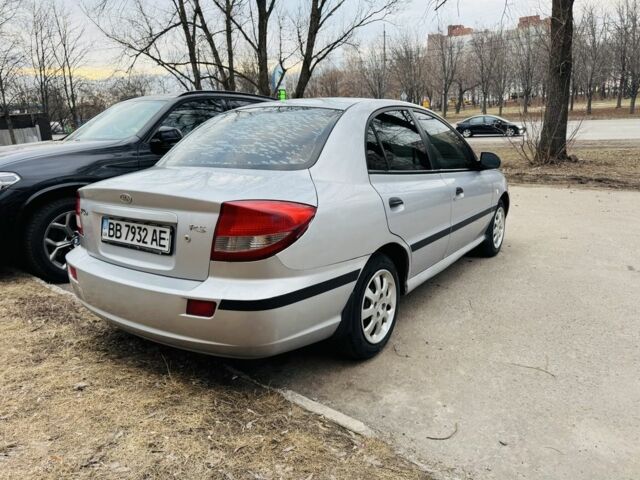 Сірий Кіа Ріо, об'ємом двигуна 1.4 л та пробігом 300 тис. км за 2300 $, фото 4 на Automoto.ua