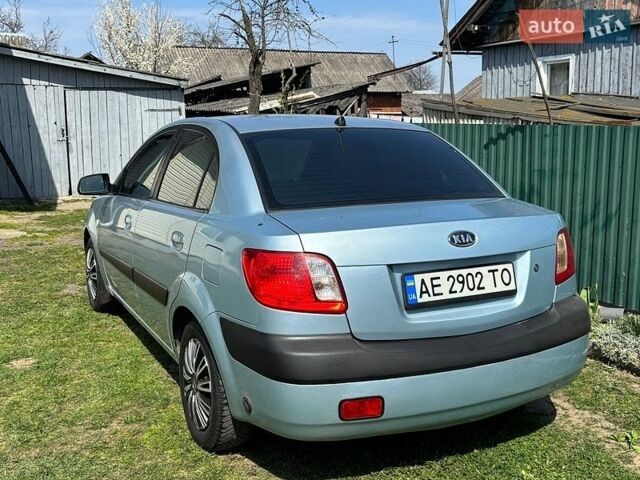 Серый Киа Рио, объемом двигателя 1.4 л и пробегом 256 тыс. км за 4100 $, фото 9 на Automoto.ua