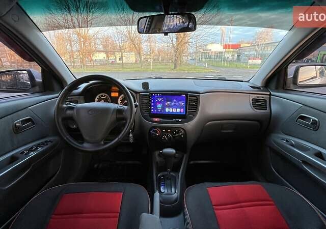 Сірий Кіа Ріо, об'ємом двигуна 1.4 л та пробігом 238 тис. км за 5700 $, фото 13 на Automoto.ua
