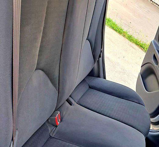 Серый Киа Рио, объемом двигателя 1.4 л и пробегом 85 тыс. км за 4400 $, фото 9 на Automoto.ua