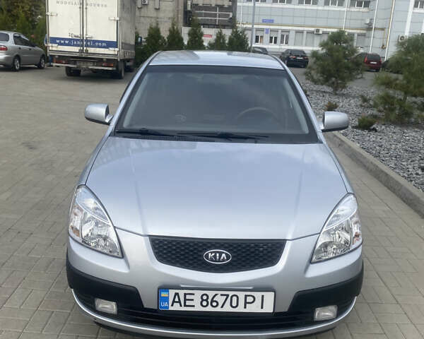 Кіа Ріо 2006 у Дніпро (Дніпропетровську) на Automoto.ua Сірий Кіа Ріо, об'ємом двигуна 1.4 л та пробігом 142 тис. км за 6000 $, фото 3 на Automoto.ua