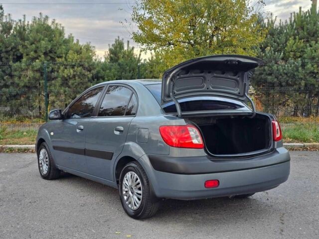 Кіа Ріо 2006 у Хмельницькому на Automoto.ua Сірий Кіа Ріо, об'ємом двигуна 1.4 л та пробігом 153 тис. км за 5499 $, фото 15 на Automoto.ua