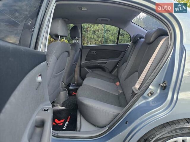 Серый Киа Рио, объемом двигателя 1.4 л и пробегом 153 тыс. км за 5499 $, фото 34 на Automoto.ua
