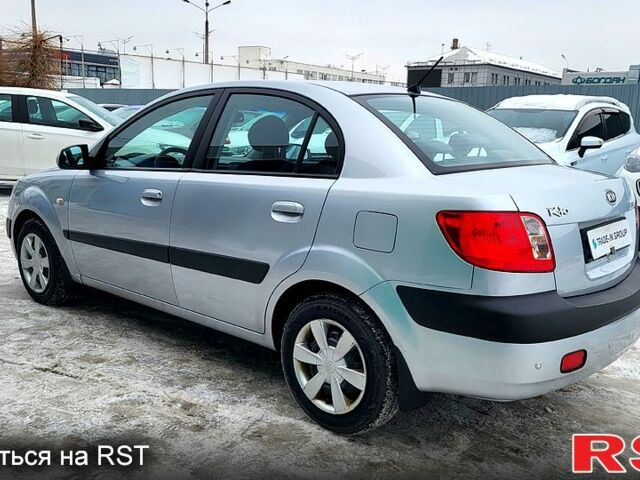 Серый Киа Рио, объемом двигателя 1.4 л и пробегом 24400 тыс. км за 4500 $, фото 6 на Automoto.ua