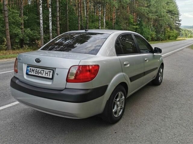 Сірий Кіа Ріо, об'ємом двигуна 0 л та пробігом 180 тис. км за 3213 $, фото 1 на Automoto.ua