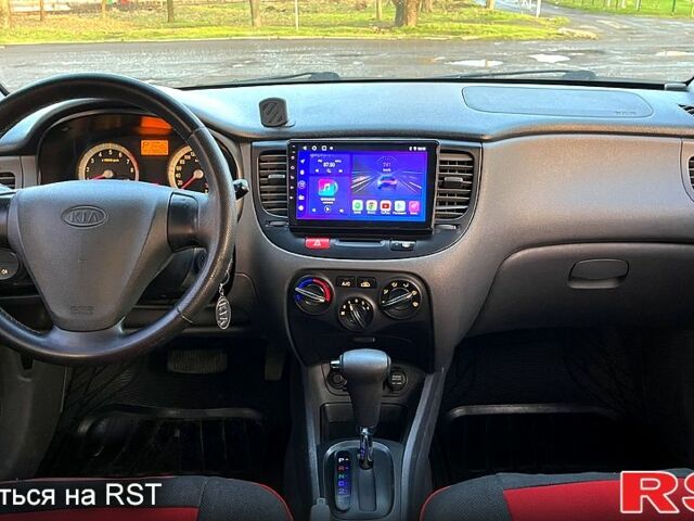 Серый Киа Рио, объемом двигателя 1.3 л и пробегом 238 тыс. км за 5700 $, фото 11 на Automoto.ua