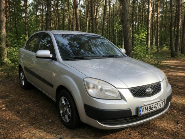 Сірий Кіа Ріо, об'ємом двигуна 0 л та пробігом 180 тис. км за 3213 $, фото 2 на Automoto.ua