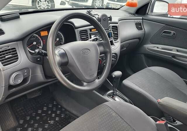 Сірий Кіа Ріо, об'ємом двигуна 1.4 л та пробігом 244 тис. км за 4500 $, фото 13 на Automoto.ua