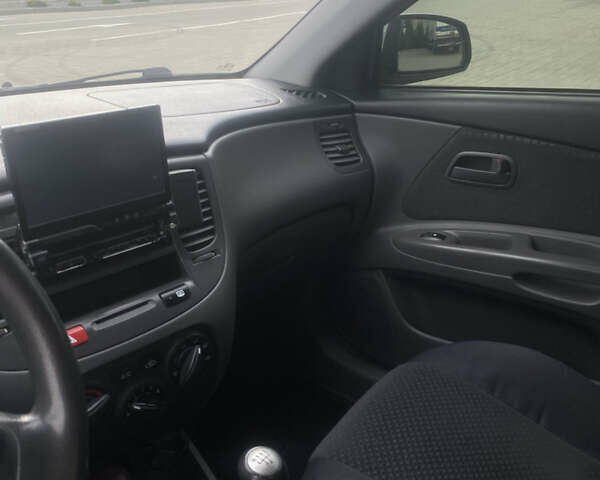 Кіа Ріо 2006 у Дніпро (Дніпропетровську) на Automoto.ua Сірий Кіа Ріо, об'ємом двигуна 1.4 л та пробігом 142 тис. км за 6000 $, фото 9 на Automoto.ua