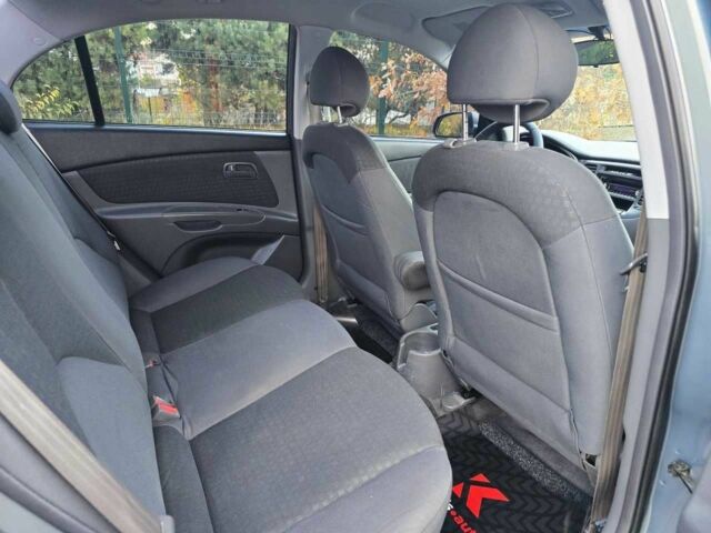 Кіа Ріо 2006 у Хмельницькому на Automoto.ua Сірий Кіа Ріо, об'ємом двигуна 1.4 л та пробігом 153 тис. км за 5499 $, фото 11 на Automoto.ua