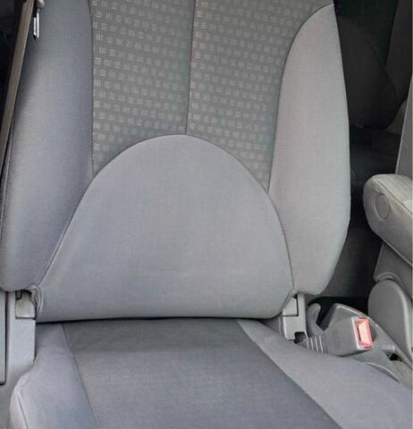 Серый Киа Рио, объемом двигателя 1.4 л и пробегом 85 тыс. км за 4400 $, фото 6 на Automoto.ua