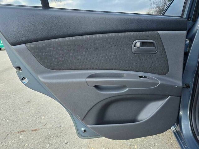 Кіа Ріо 2006 у Хмельницькому на Automoto.ua Сірий Кіа Ріо, об'ємом двигуна 1.4 л та пробігом 153 тис. км за 5499 $, фото 5 на Automoto.ua