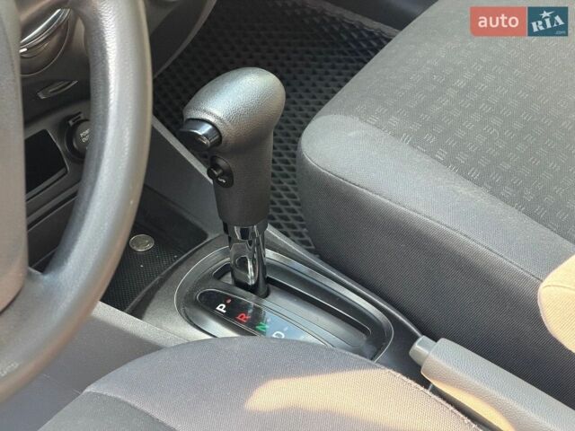 Серый Киа Рио, объемом двигателя 1.4 л и пробегом 215 тыс. км за 5190 $, фото 43 на Automoto.ua