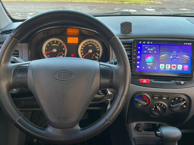 Сірий Кіа Ріо, об'ємом двигуна 14 л та пробігом 238 тис. км за 5500 $, фото 15 на Automoto.ua