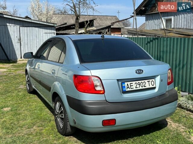 Серый Киа Рио, объемом двигателя 1.4 л и пробегом 256 тыс. км за 4100 $, фото 9 на Automoto.ua