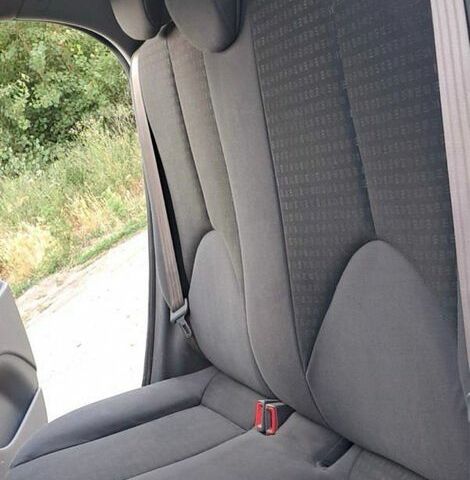 Серый Киа Рио, объемом двигателя 1.4 л и пробегом 85 тыс. км за 4400 $, фото 11 на Automoto.ua