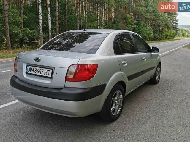 Сірий Кіа Ріо, об'ємом двигуна 1.4 л та пробігом 188 тис. км за 3200 $, фото 1 на Automoto.ua