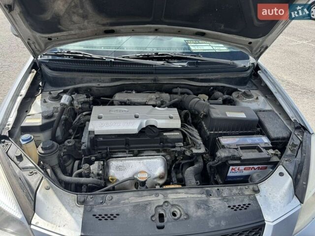 Серый Киа Рио, объемом двигателя 1.4 л и пробегом 197 тыс. км за 3595 $, фото 8 на Automoto.ua