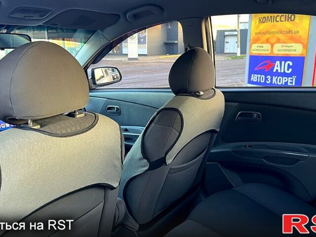 Серый Киа Рио, объемом двигателя 1.3 л и пробегом 238 тыс. км за 5700 $, фото 10 на Automoto.ua