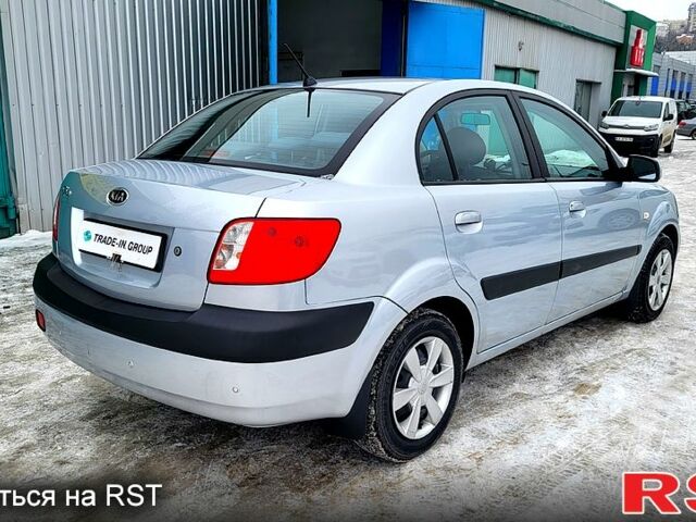 Серый Киа Рио, объемом двигателя 1.4 л и пробегом 24400 тыс. км за 4500 $, фото 4 на Automoto.ua