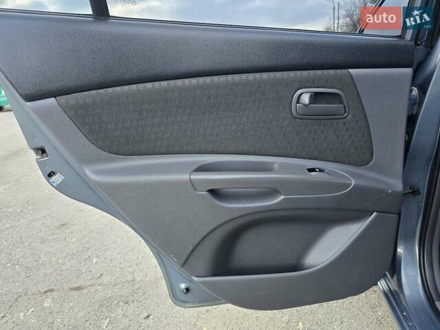 Серый Киа Рио, объемом двигателя 1.4 л и пробегом 153 тыс. км за 5499 $, фото 32 на Automoto.ua