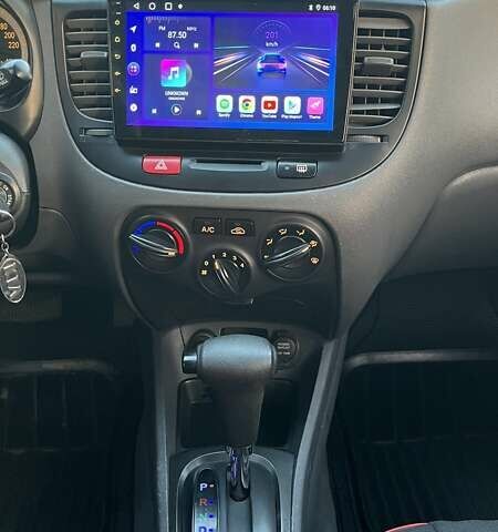 Сірий Кіа Ріо, об'ємом двигуна 1.4 л та пробігом 238 тис. км за 5700 $, фото 14 на Automoto.ua