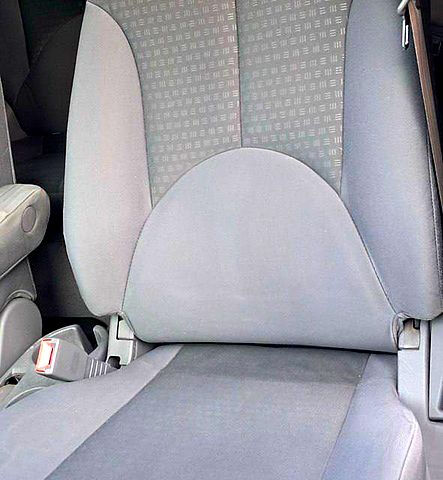 Серый Киа Рио, объемом двигателя 1.4 л и пробегом 85 тыс. км за 4400 $, фото 5 на Automoto.ua