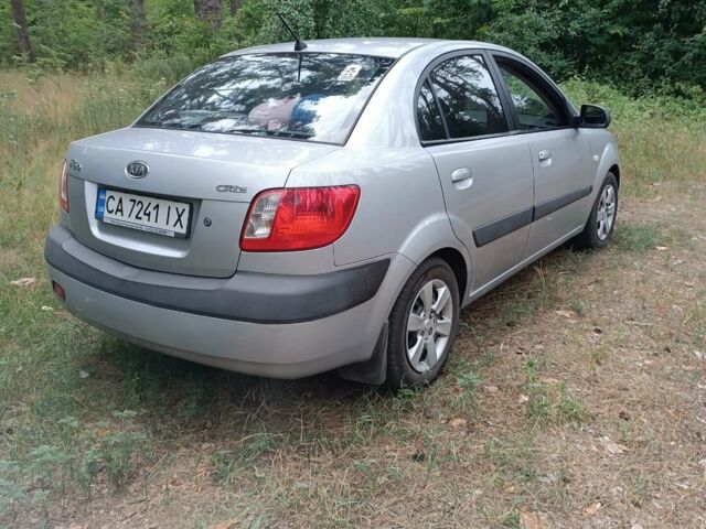 Сірий Кіа Ріо, об'ємом двигуна 1.5 л та пробігом 227 тис. км за 4500 $, фото 2 на Automoto.ua