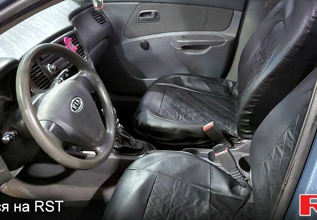Серый Киа Рио, объемом двигателя 1.4 л и пробегом 198 тыс. км за 3950 $, фото 6 на Automoto.ua