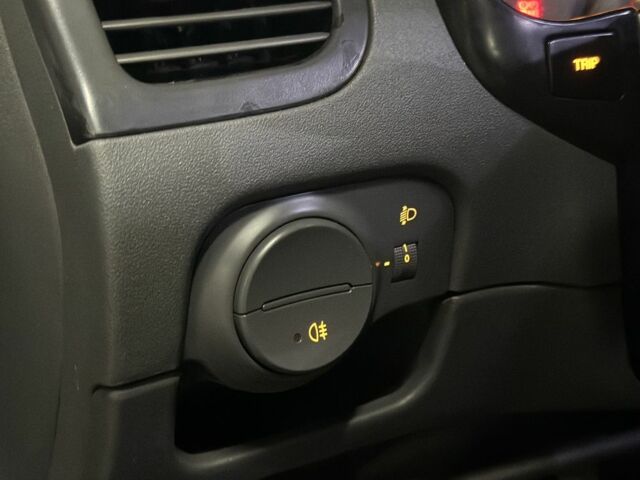 Серый Киа Рио, объемом двигателя 1.4 л и пробегом 220 тыс. км за 3700 $, фото 17 на Automoto.ua