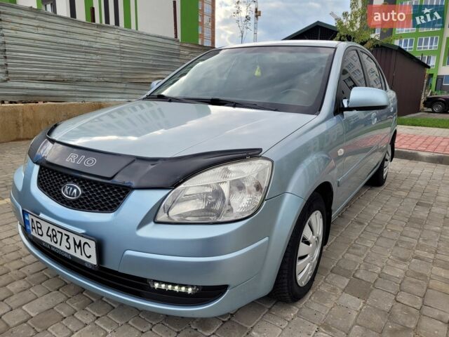 Серый Киа Рио, объемом двигателя 1.4 л и пробегом 230 тыс. км за 4999 $, фото 12 на Automoto.ua