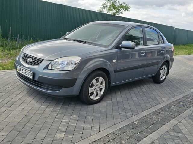 Серый Киа Рио, объемом двигателя 1.3 л и пробегом 160 тыс. км за 4300 $, фото 12 на Automoto.ua