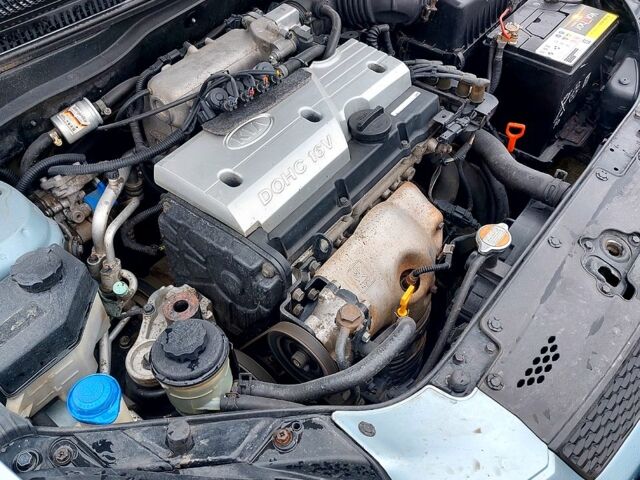 Сірий Кіа Ріо, об'ємом двигуна 3 л та пробігом 224 тис. км за 4900 $, фото 7 на Automoto.ua