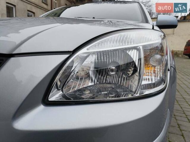 Серый Киа Рио, объемом двигателя 1.4 л и пробегом 94 тыс. км за 4900 $, фото 18 на Automoto.ua