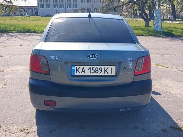 Сірий Кіа Ріо, об'ємом двигуна 1.5 л та пробігом 290 тис. км за 4600 $, фото 3 на Automoto.ua