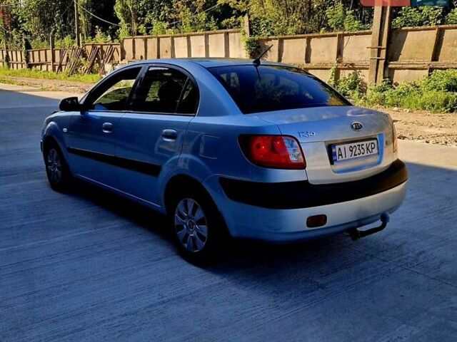 Сірий Кіа Ріо, об'ємом двигуна 1.4 л та пробігом 363 тис. км за 3800 $, фото 7 на Automoto.ua