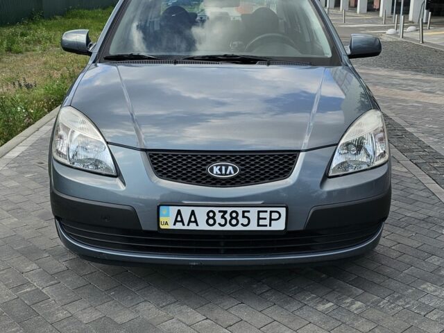 Серый Киа Рио, объемом двигателя 1.3 л и пробегом 160 тыс. км за 4300 $, фото 1 на Automoto.ua