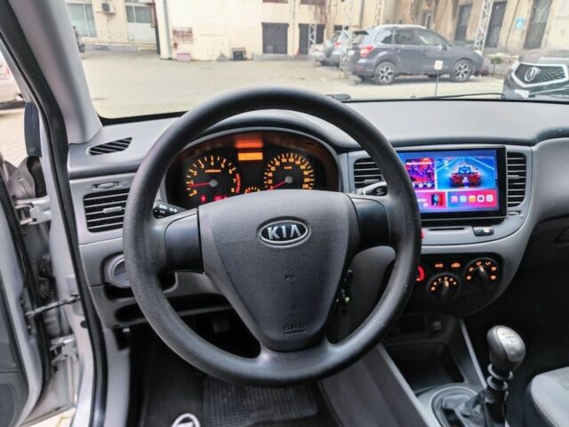 Сірий Кіа Ріо, об'ємом двигуна 1.4 л та пробігом 94 тис. км за 4900 $, фото 23 на Automoto.ua
