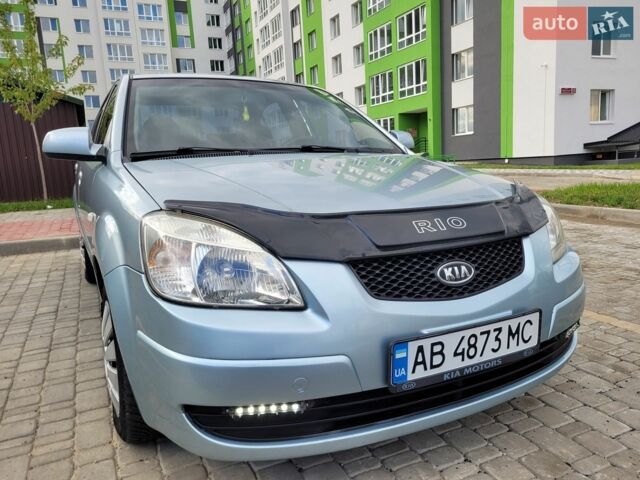Серый Киа Рио, объемом двигателя 1.4 л и пробегом 230 тыс. км за 4999 $, фото 25 на Automoto.ua