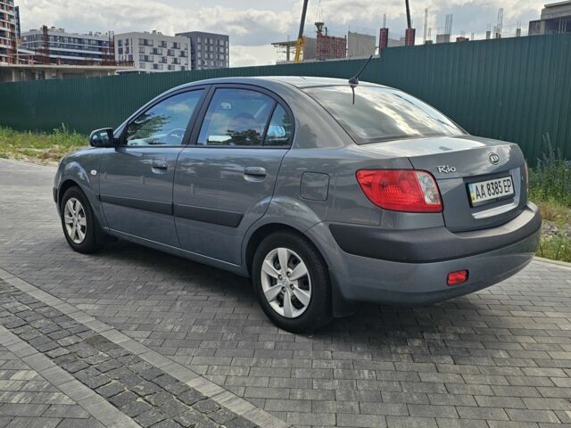 Серый Киа Рио, объемом двигателя 1.3 л и пробегом 160 тыс. км за 4300 $, фото 6 на Automoto.ua