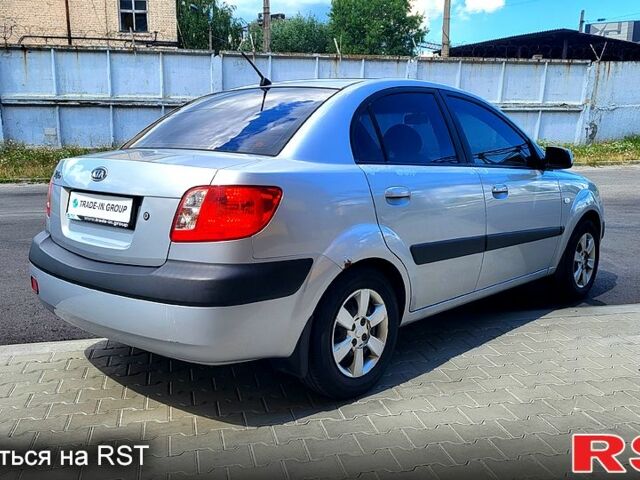 Сірий Кіа Ріо, об'ємом двигуна 1.4 л та пробігом 224 тис. км за 3500 $, фото 6 на Automoto.ua