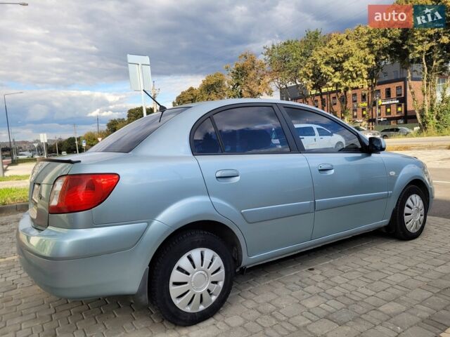Серый Киа Рио, объемом двигателя 1.4 л и пробегом 230 тыс. км за 4999 $, фото 19 на Automoto.ua