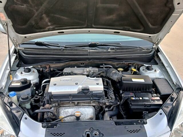 Серый Киа Рио, объемом двигателя 1.4 л и пробегом 200 тыс. км за 3999 $, фото 9 на Automoto.ua