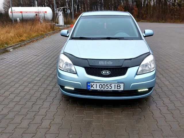Сірий Кіа Ріо, об'ємом двигуна 3 л та пробігом 224 тис. км за 4900 $, фото 5 на Automoto.ua