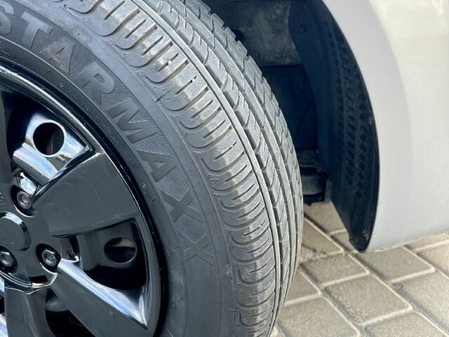 Серый Киа Рио, объемом двигателя 1.4 л и пробегом 186 тыс. км за 4400 $, фото 6 на Automoto.ua