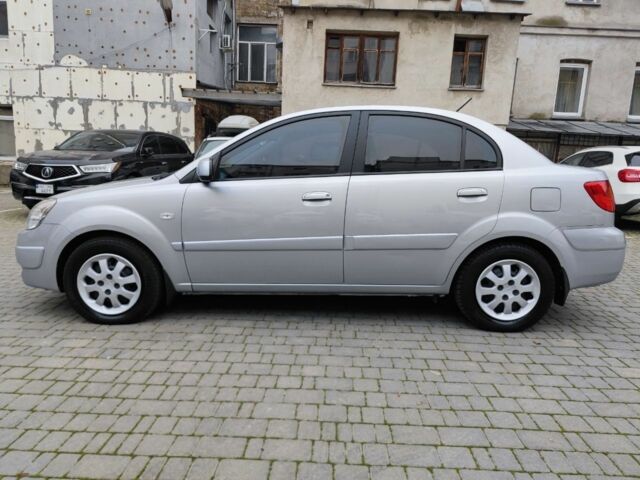 Сірий Кіа Ріо, об'ємом двигуна 1.4 л та пробігом 94 тис. км за 4900 $, фото 18 на Automoto.ua